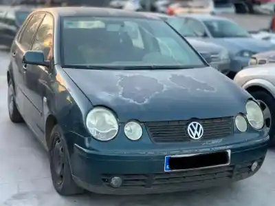 Veículo de Sucata volkswagen polo (9n1) trendline do ano 2002 alimentado aua