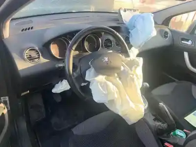 Veículo de Sucata peugeot 308 sport do ano 2009 alimentado 9hx