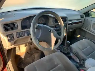 Vehicul casat volvo v70 familiar 2.4 (125kw) al anului 1998 alimentat b5254s