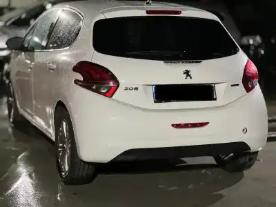 Veículo de Sucata PEUGEOT 208 Style do ano 2016 alimentado HM01