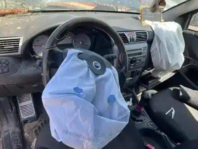 Veicolo di demolizione fiat stilo multi wagon (192_) 1.9 d multijet dell'anno 2006 alimentato 192a8000