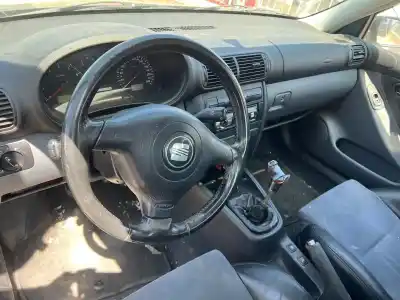 Здавання транспортного засобу seat toledo ii (1m2) 2.3 v5 20v року 2001 потужний aqn