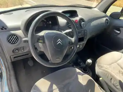 Veículo de Sucata citroen c3 pluriel 1.4 do ano 2003 alimentado kfv