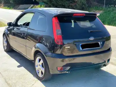 Veículo de Sucata ford fiesta (cbk) sport do ano 2005 alimentado hhja