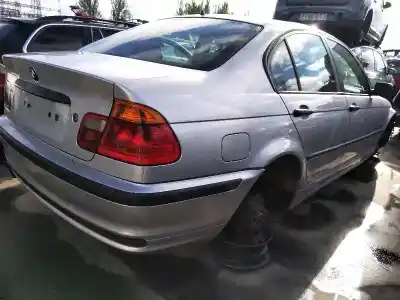 Sloopvoertuig bmw serie 3 berlina (e46) 318i van het jaar 2001 aangedreven 194e1