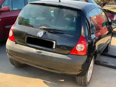 Vehículo de desguace renault                                            clio ii fase ii (b/cb0)                                                                                                                                                                                                                                    authentique                                                                                                                                                                                                                                                del año 2002 con motor k9kb7