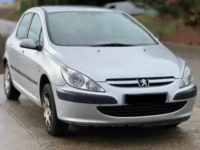 Veicolo di demolizione peugeot 307 (s1) xt dell'anno 2002 alimentato rhydw10td