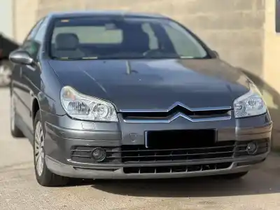Véhicule à la ferraille citroen c5 berlina lx (e) de l'année 2005 alimenté 9hydv6ted4