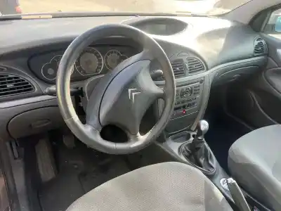 Véhicule à la ferraille citroen c5 berlina lx (e) de l'année 2005 alimenté 9hydv6ted4