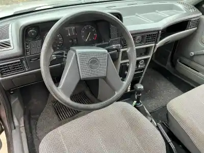 Scrapping Vehicle opel kadett e ls berlina of the year 1988 powered 16sv