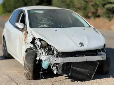Veículo de Sucata peugeot 208 tech edition blue hdi do ano 2019 alimentado yh01