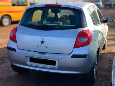 Здавання транспортного засобу renault clio iii dynamique року 2008 потужний d4fh7