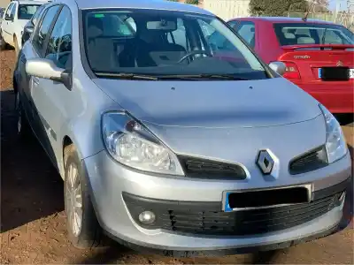 Здавання транспортного засобу renault clio iii dynamique року 2008 потужний d4fh7