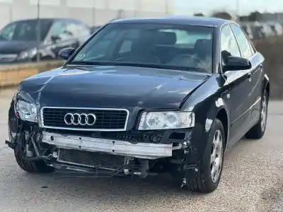 Veículo de Sucata audi a4 berlina (8e) 2.4 v6 30v cat (bdv) do ano 2003 alimentado bdv