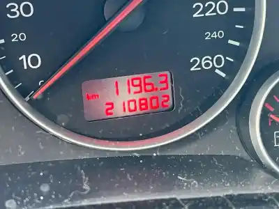 Veículo de Sucata audi a4 berlina (8e) 2.4 v6 30v cat (bdv) do ano 2003 alimentado bdv