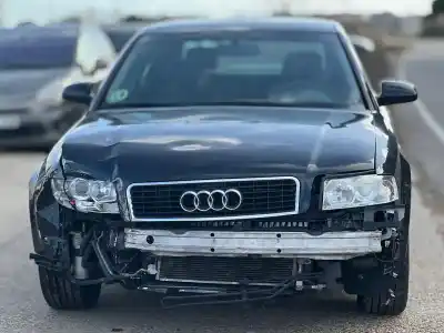 Veículo de Sucata audi a4 berlina (8e) 2.4 v6 30v cat (bdv) do ano 2003 alimentado bdv
