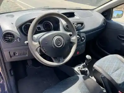 Scrapping Vehicle renault clio iii pack authentique of the year 2008 powered k9km7