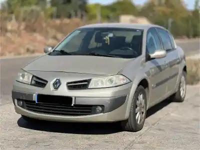 Veículo de Sucata renault megane ii classic berlina luxe dynamique do ano 2006 alimentado k4md812