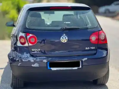 Veículo de Sucata volkswagen golf v berlina (1k1) trendline do ano 2004 alimentado bkd