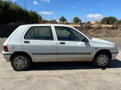 Здавання транспортного засобу renault clio i fase i+ii (b/c57) 1.4 року 1995 потужний e7j