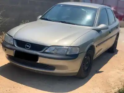Veículo de Sucata opel vectra b berlina básico (1999->) do ano 1998 alimentado x18xe1