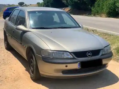 Veículo de Sucata opel vectra b berlina básico (1999->) do ano 1998 alimentado x18xe1