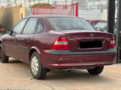 Sloopvoertuig opel vectra b berlina básico (1999->) van het jaar 1997 aangedreven x20dtl
