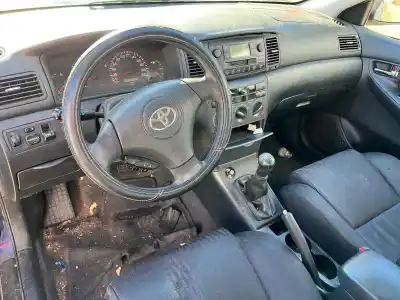 Scrapping Vehicle toyota corolla (e12) 2.0 d-4d luna berlina of the year 2004 powered 1cdftv