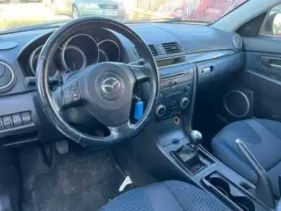 Sloopvoertuig mazda 3 sedán (bk) 2.0 (bkep) van het jaar 2009 aangedreven lf