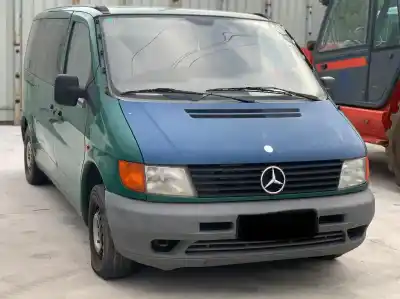 Sloopvoertuig mercedes-benz vito (w638) combi 112 cdi (638.194) 122 cv / 90 kw van het jaar 2000 aangedreven 