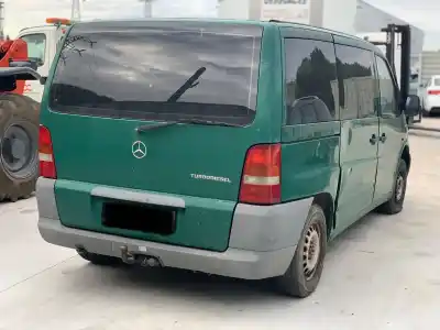 Sloopvoertuig mercedes-benz vito (w638) combi 112 cdi (638.194) 122 cv / 90 kw van het jaar 2000 aangedreven 