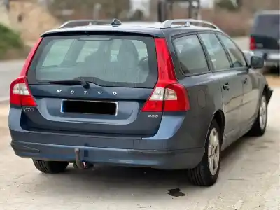 Sloopvoertuig volvo v70 familiar momentum 136 cv / 100 kw van het jaar 2008 aangedreven d4204t