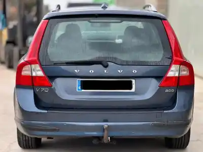 Sloopvoertuig volvo v70 familiar momentum 136 cv / 100 kw van het jaar 2008 aangedreven d4204t