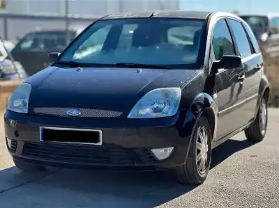 Vehicul casat FORD FIESTA (CBK)  al anului 2004 alimentat FXJB