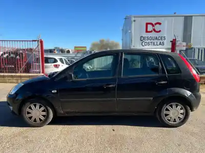 Vehicul casat ford fiesta (cbk) trend al anului 2004 alimentat fxjb