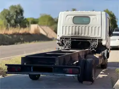 Vehicul casat nissan cabstar ->09.06 cabstar 35.xx cabina simple cabina individual 131 cv / 96 kw al anului 2010 alimentat yd25ddti