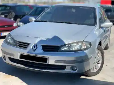 Véhicule à la ferraille RENAULT LAGUNA II (BG0)  de l'année 2006 alimenté F9Q17