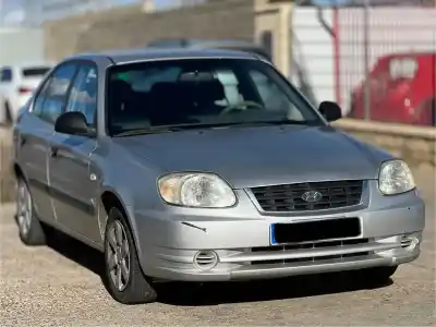 Véhicule à la ferraille hyundai accent (lc) l crdi de l'année 2004 alimenté d3ea
