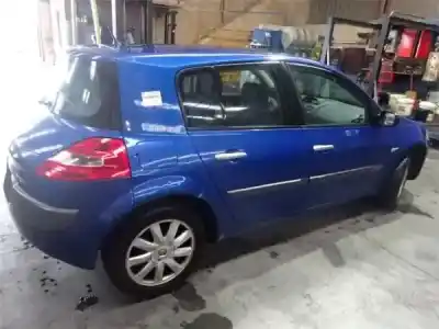 Vehículo de desguace renault                                            megane ii (bm0/1_, cm0/1_)                                                                                                                                                                                                                                 1.5 dci                                                                                                                                                                                                                                                    del año 2006 con motor d/ k9k p7