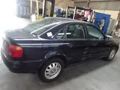 Sloopvoertuig audi a4 berlina (b5) 1.8 van het jaar 1995 aangedreven adr