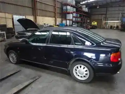 Sloopvoertuig audi a4 berlina (b5) 1.8 van het jaar 1995 aangedreven adr