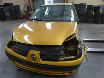 Здавання транспортного засобу RENAULT CLIO II FASE II (B/CB0) 1.5 dCi Diesel року 2002 потужний D/ K9K A7