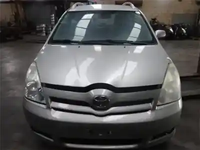 Здавання транспортного засобу TOYOTA COROLLA VERSO (R1) 2.2 D-4D Sol року 2006 потужний 2AD-FTV