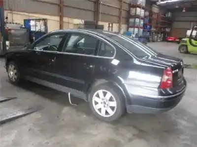 Sloopvoertuig volkswagen passat berlina (3b3) 1.9 tdi van het jaar 2004 aangedreven avf