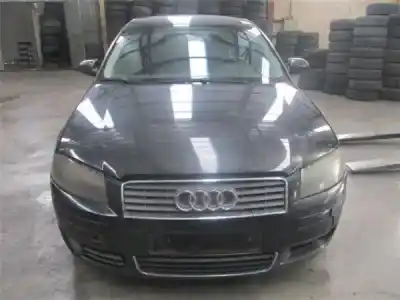 Veículo de Sucata AUDI A3 (8P1) 1.9 TDI Ambiente do ano 2004 alimentado BKC