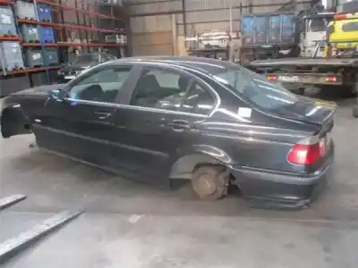Veículo de Sucata bmw serie 3 berlina (e46) 3.0 330d do ano 2003 alimentado m57 d30 (30 6 d1)