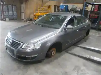 Здавання транспортного засобу volkswagen passat berlina (3c2) 2.0 tdi 16v року 2008 потужний bkp