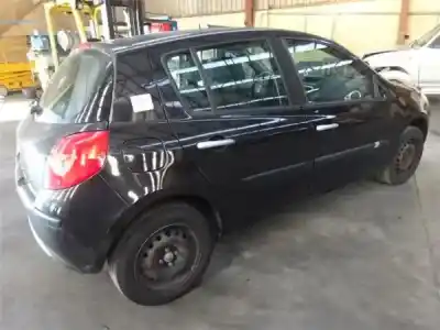 Veículo de Sucata renault clio iii 1.5 dci do ano 2008 alimentado d/ k9k t 7