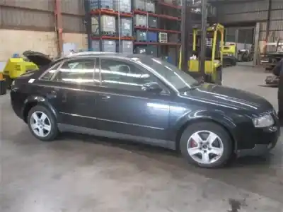 Sloopvoertuig audi a4 berlina (8e) 2.5 tdi (114kw) van het jaar 2005 aangedreven aym