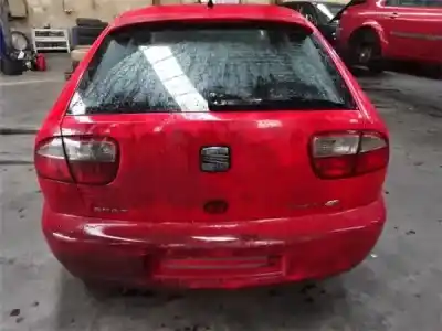 Veículo de Sucata seat                                               leon (1m1)                                                                                                                                                                                                                                                 1.9 tdi                                                                                                                                                                                                                                                    do ano 2002 alimentado arl